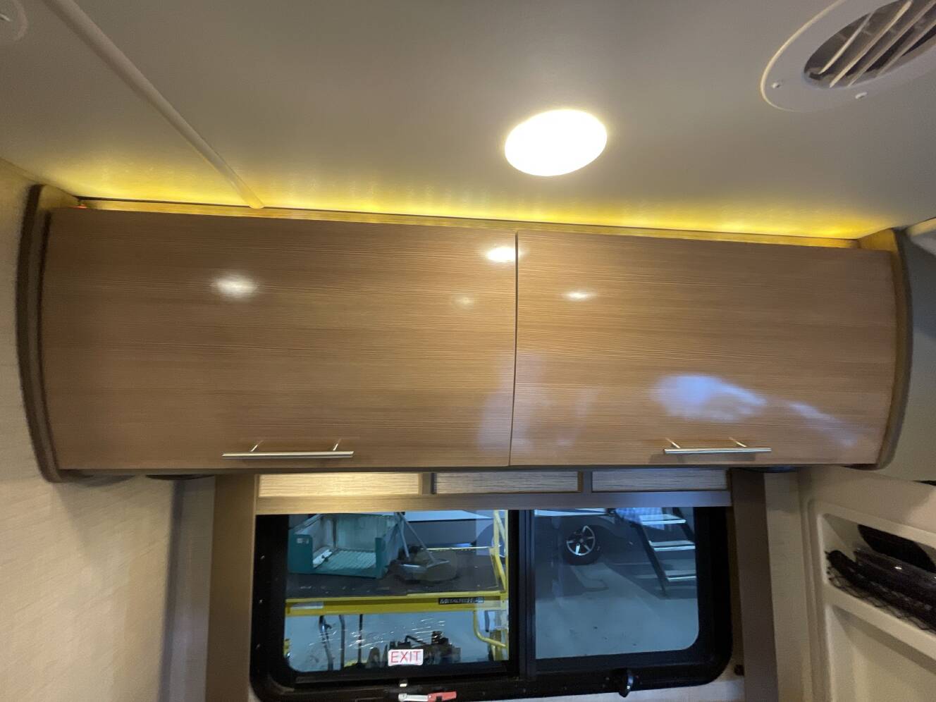A photo of this 2018 Thor GEMINI 23TR