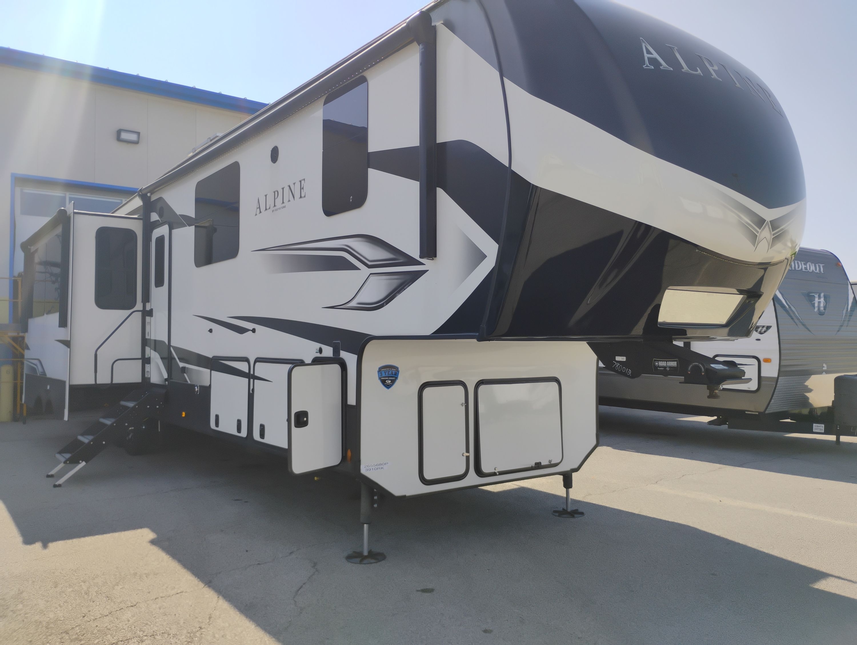 2023 Keystone ALPINE 3910RK in rossford OH