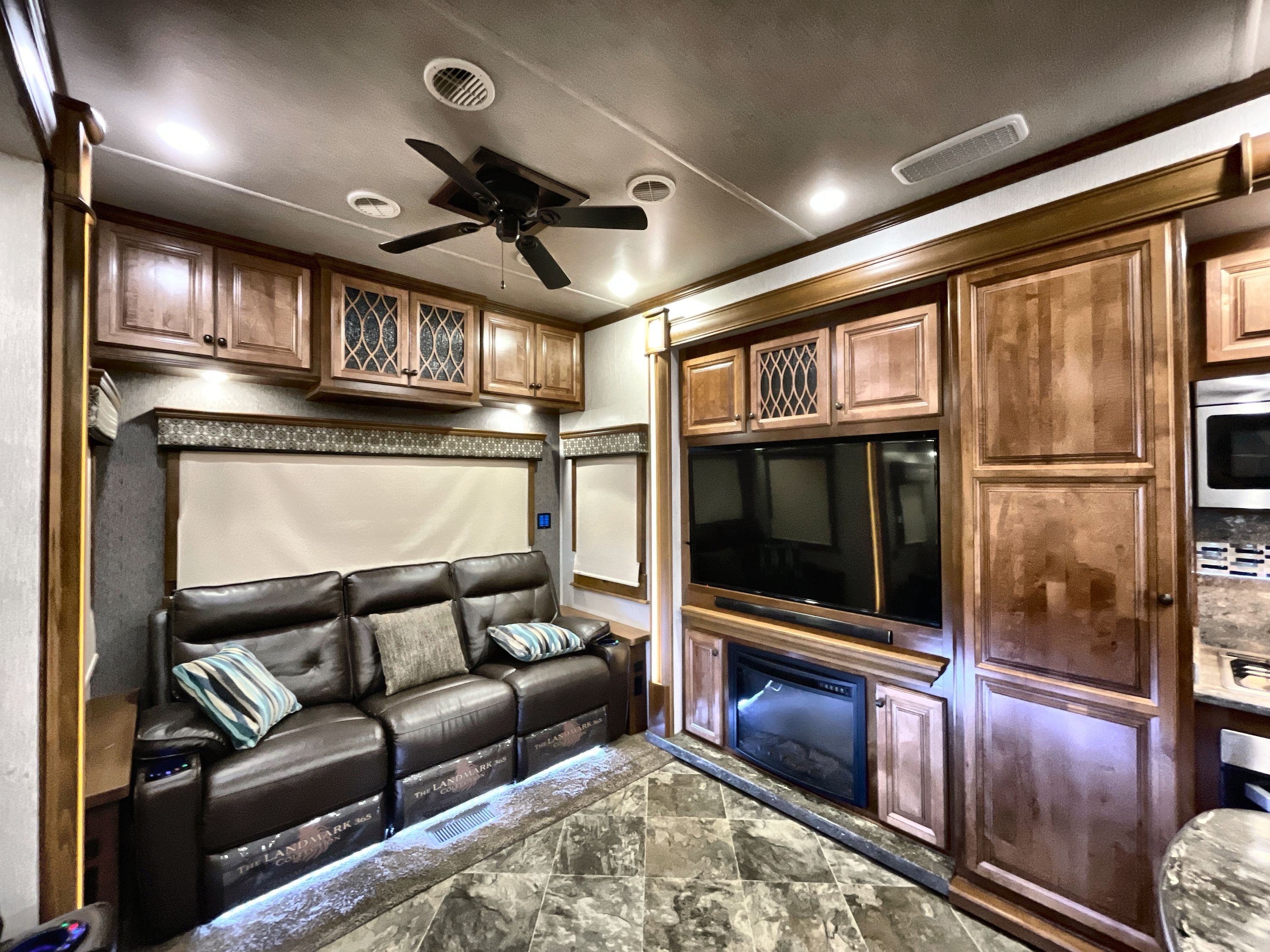 View more photos of this listing