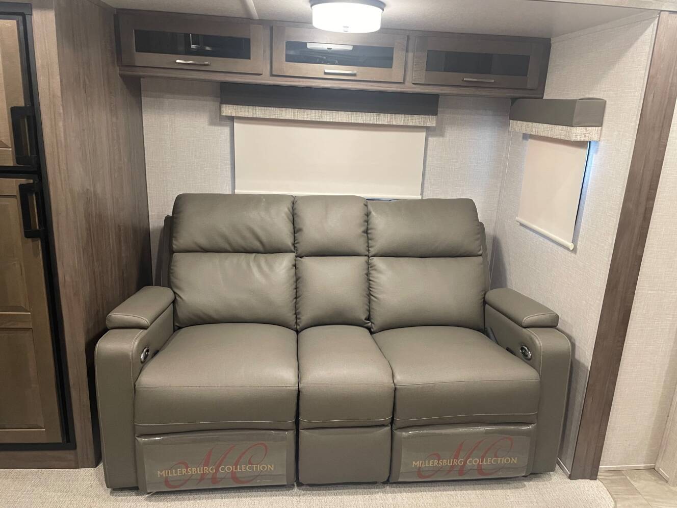 A photo of this 2023 Forest River FLAGSTAFF MICRO LITE 25BSDS