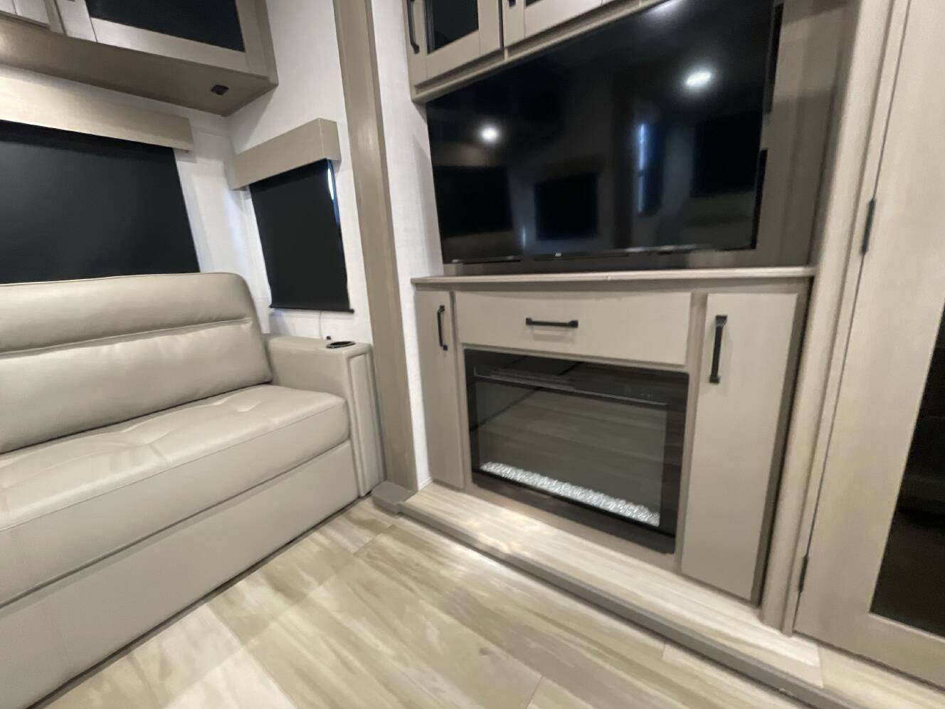 A photo of this 2025 Grand Design REFLECTION 315RLTS