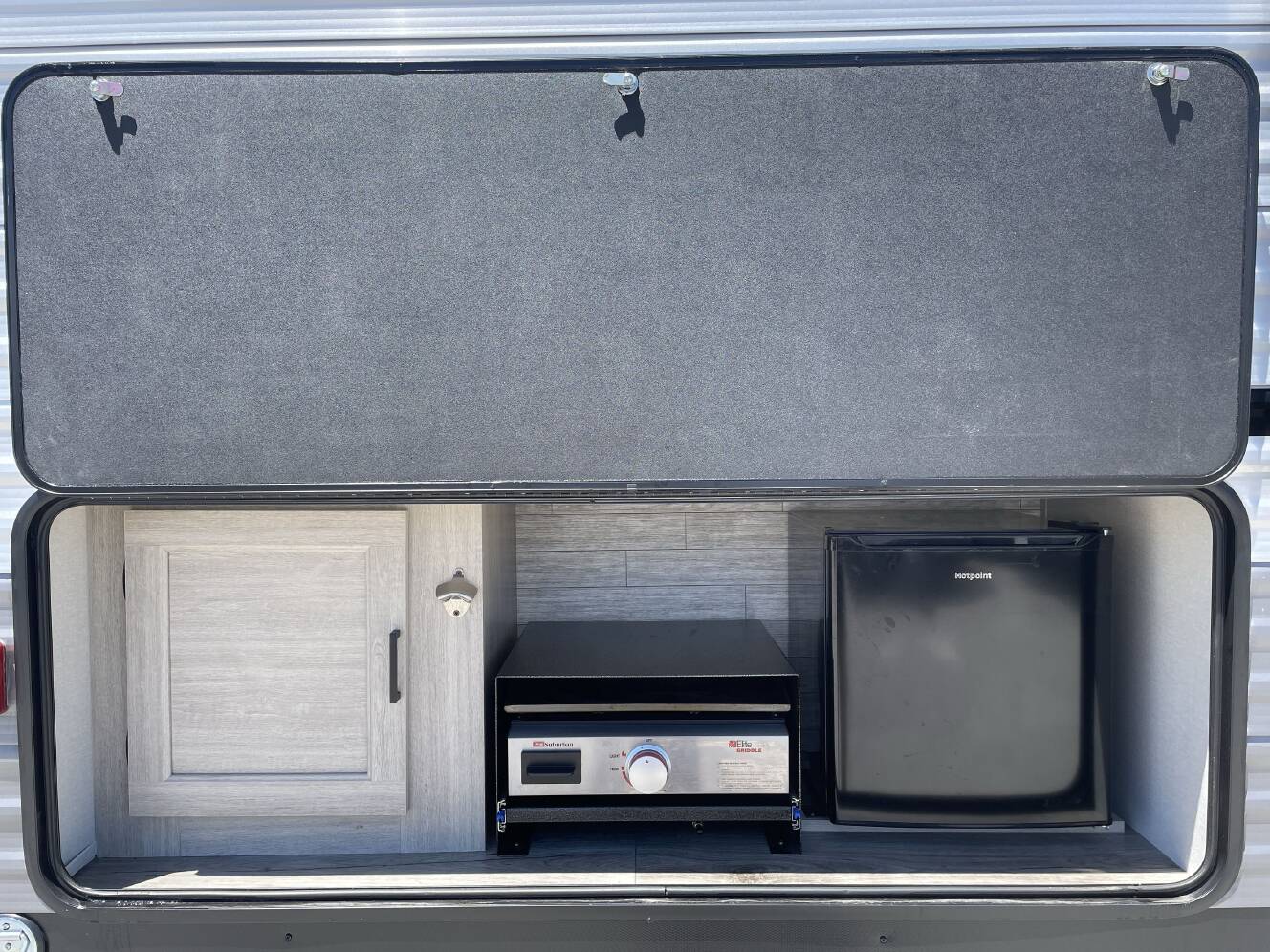 A photo of this 2025 Coachmen CATALINA SUMMIT 261BH
