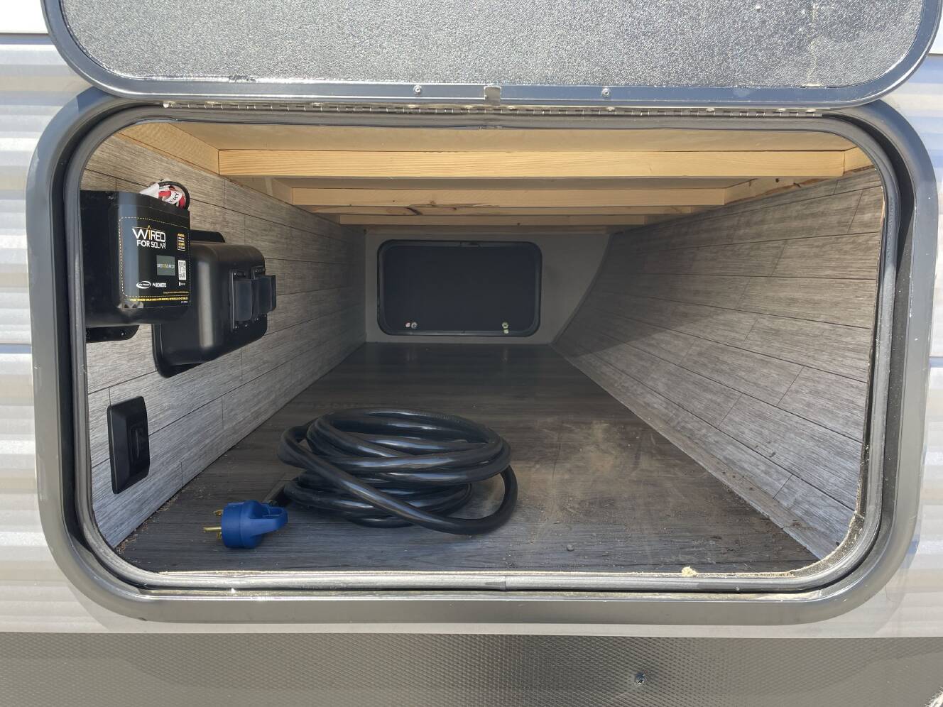 A photo of this 2025 Coachmen CATALINA SUMMIT 261BH