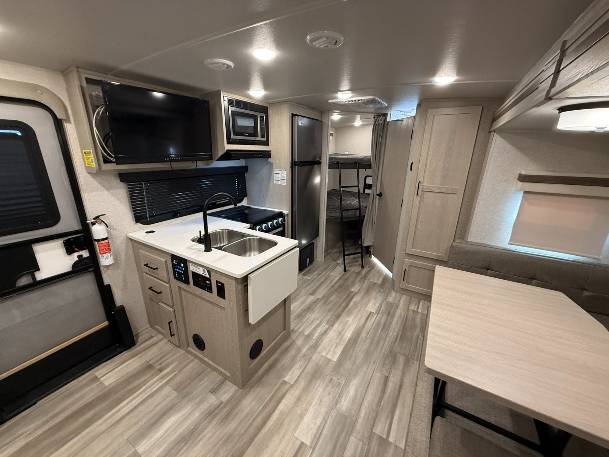 2023 Forest River ROCKWOOD MINI LITE 2509S in hanover PA