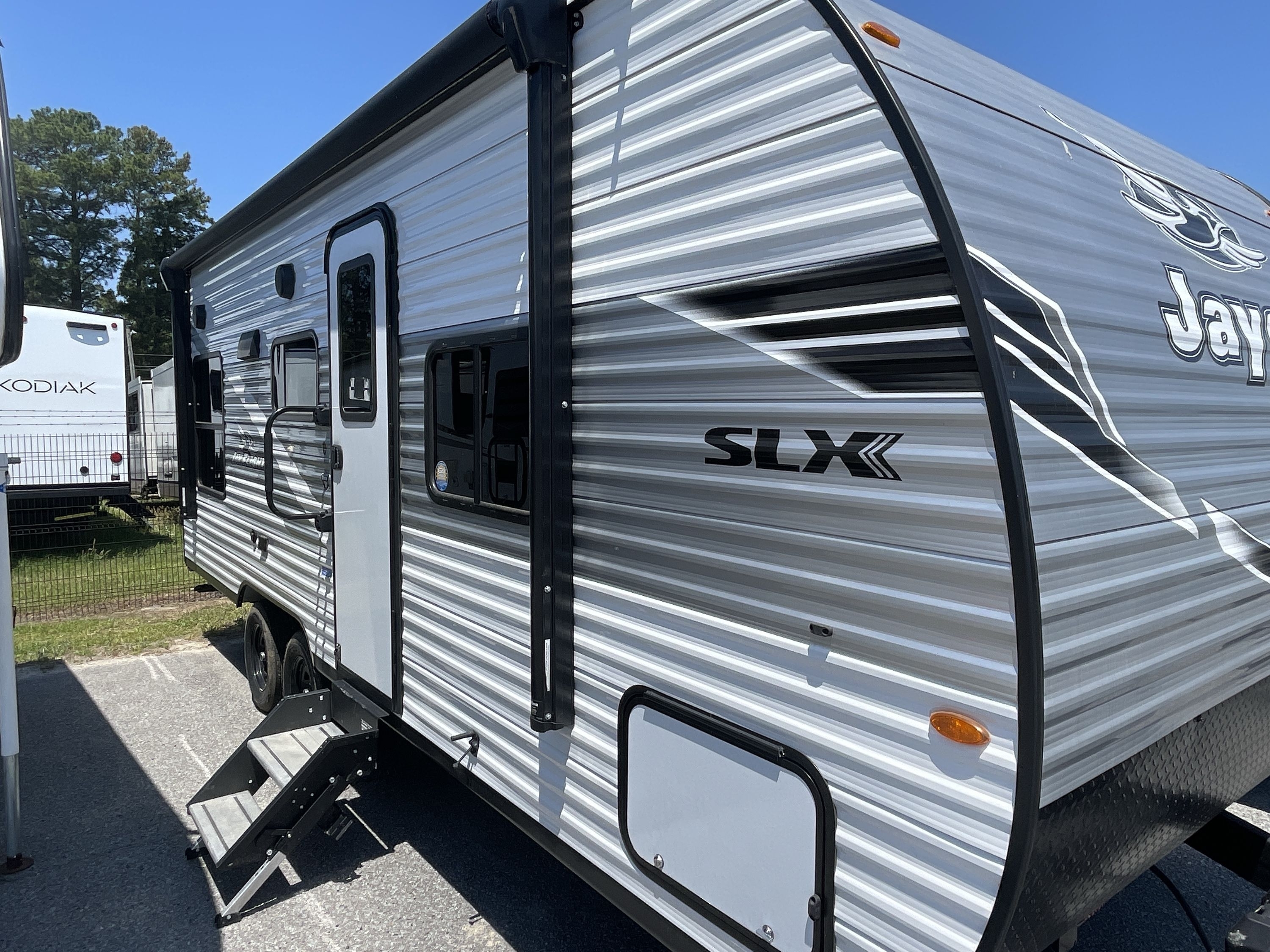2025 Jayco JAY FLIGHT SLX 210QB in greenville NC