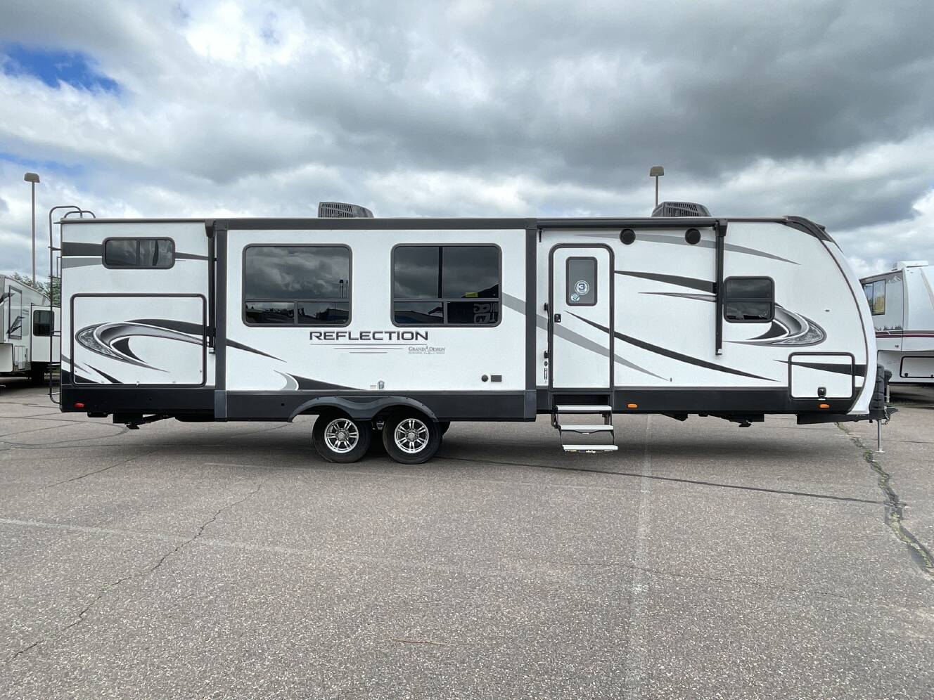 A photo of this 2022 Grand Design REFLECTION 312BHTS