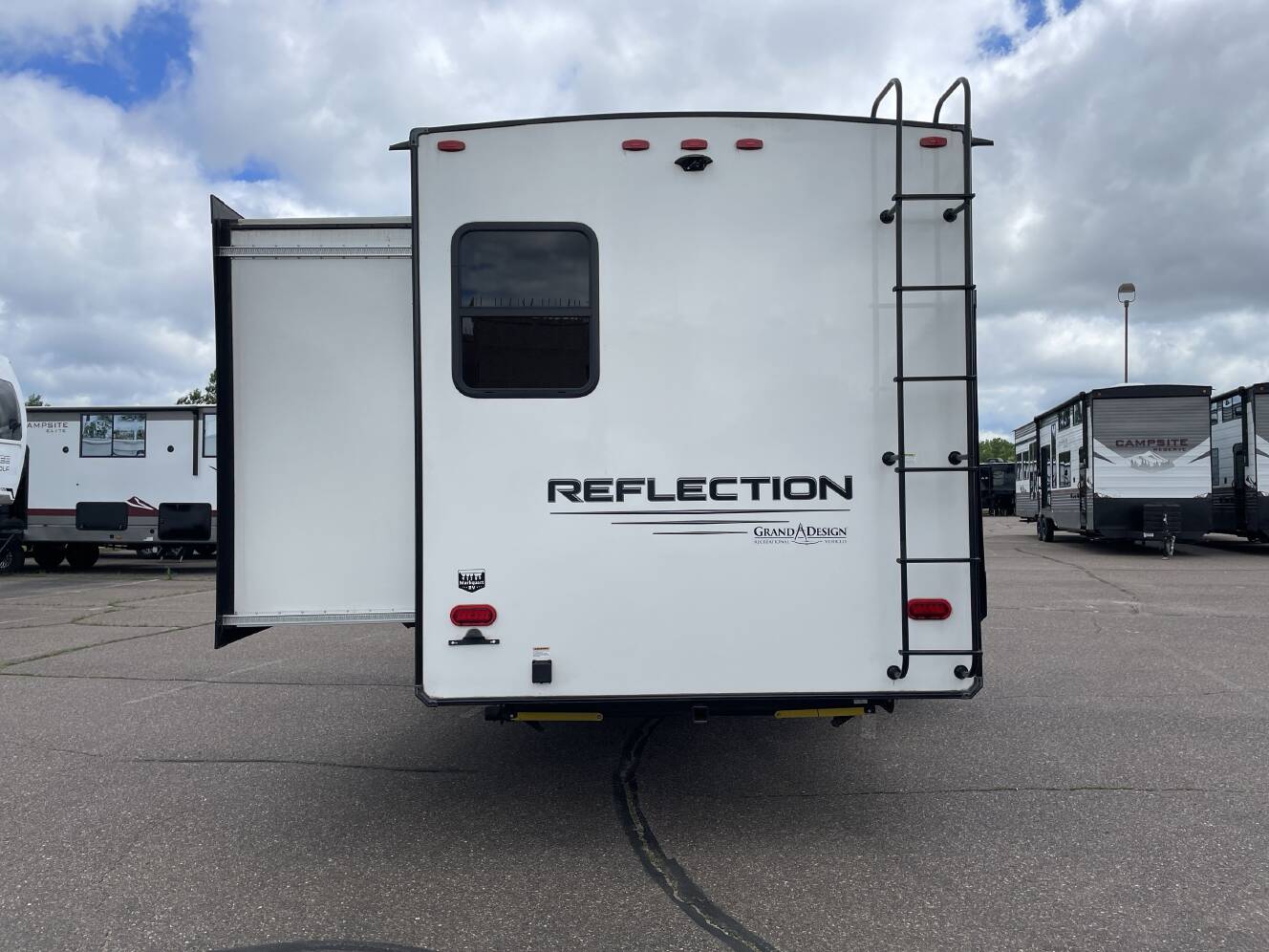 A photo of this 2022 Grand Design REFLECTION 312BHTS