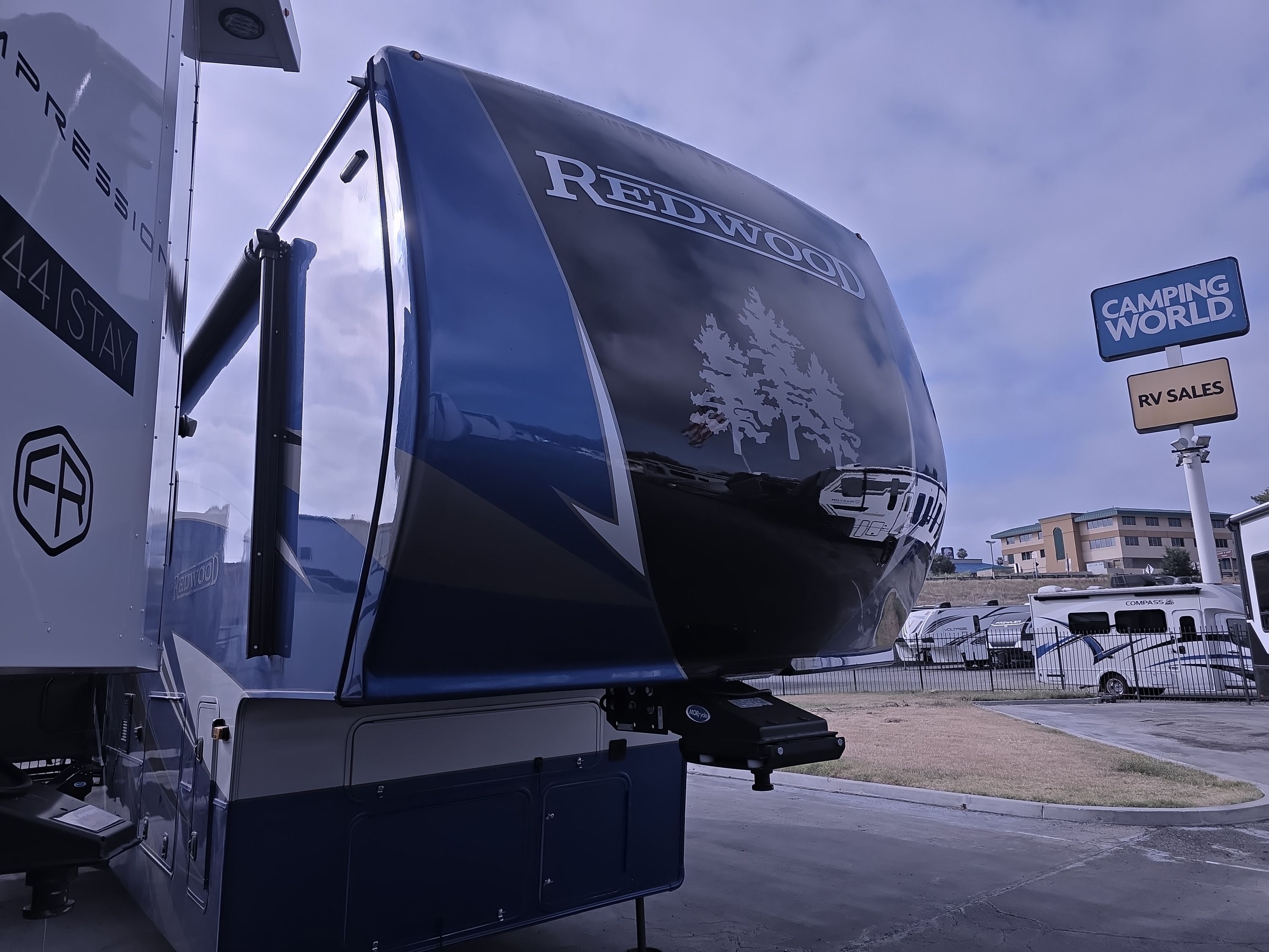 2023 Crossroads REDWOOD 4001LK in newhall CA