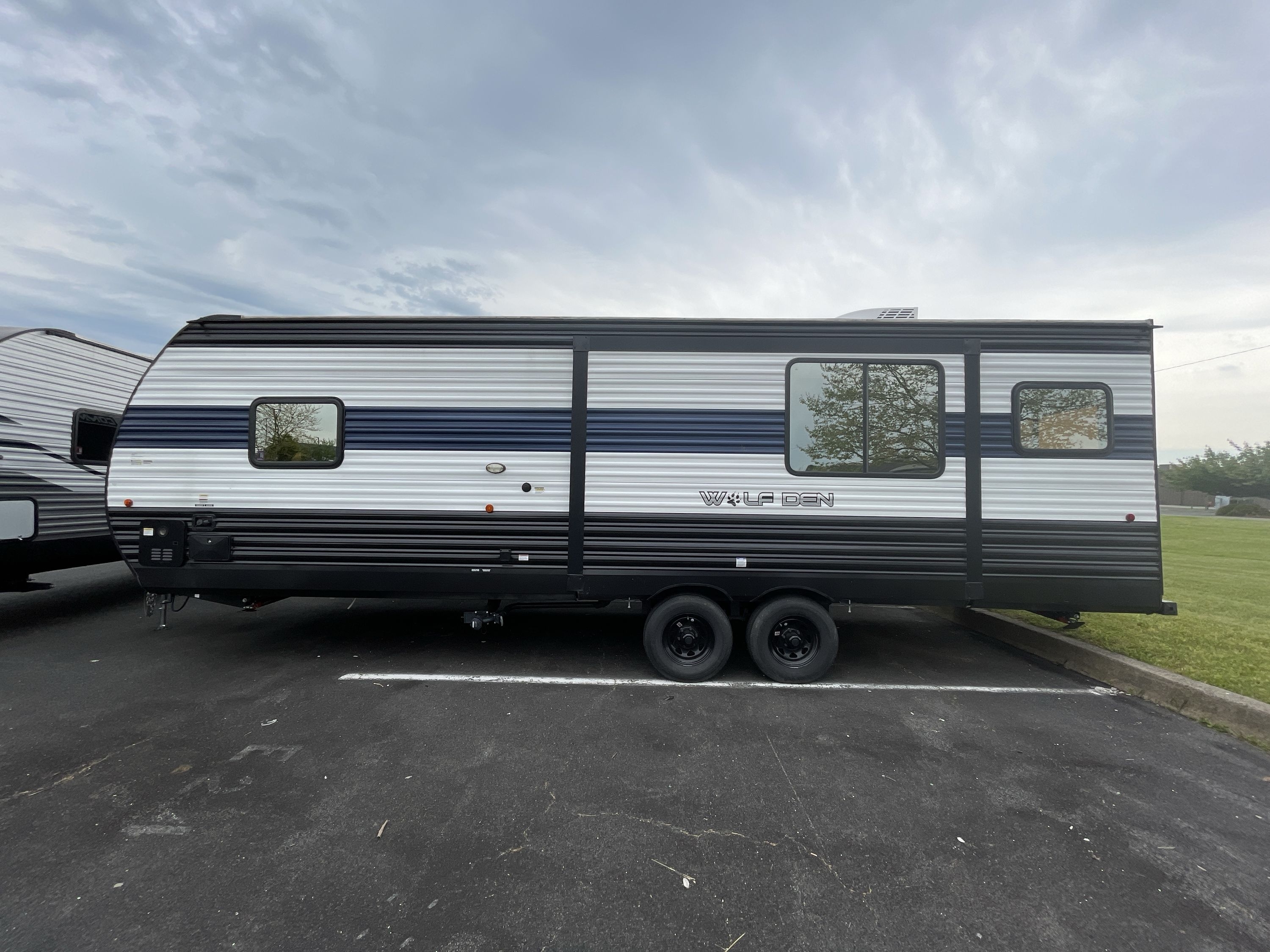2024 Forest River CHEROKEE 242TR RV