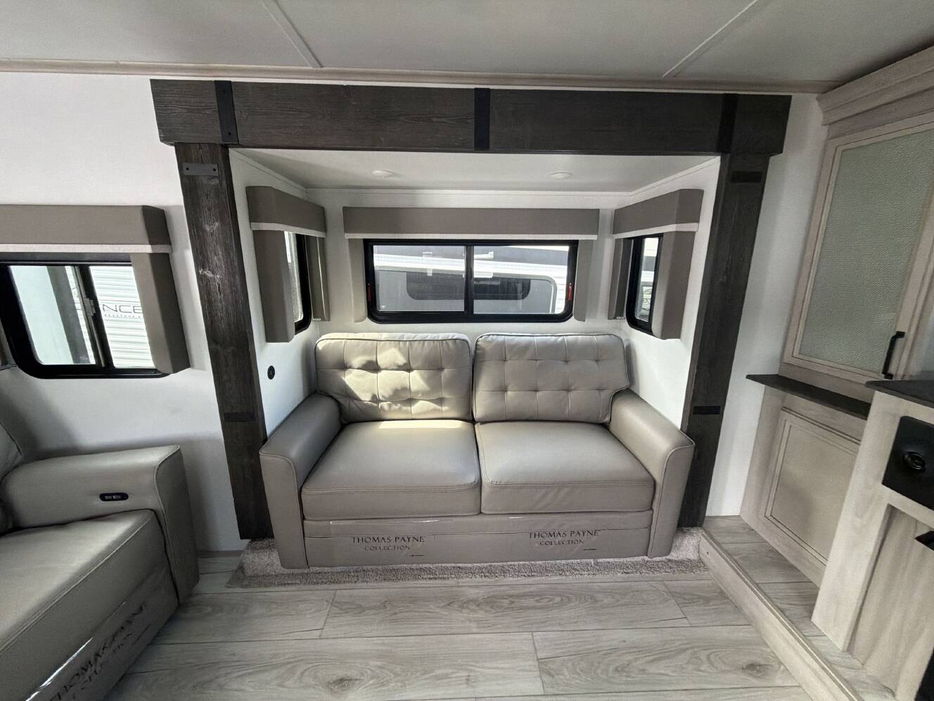 A photo of this 2024 Keystone MONTANA HIGH COUNTRY 377FL