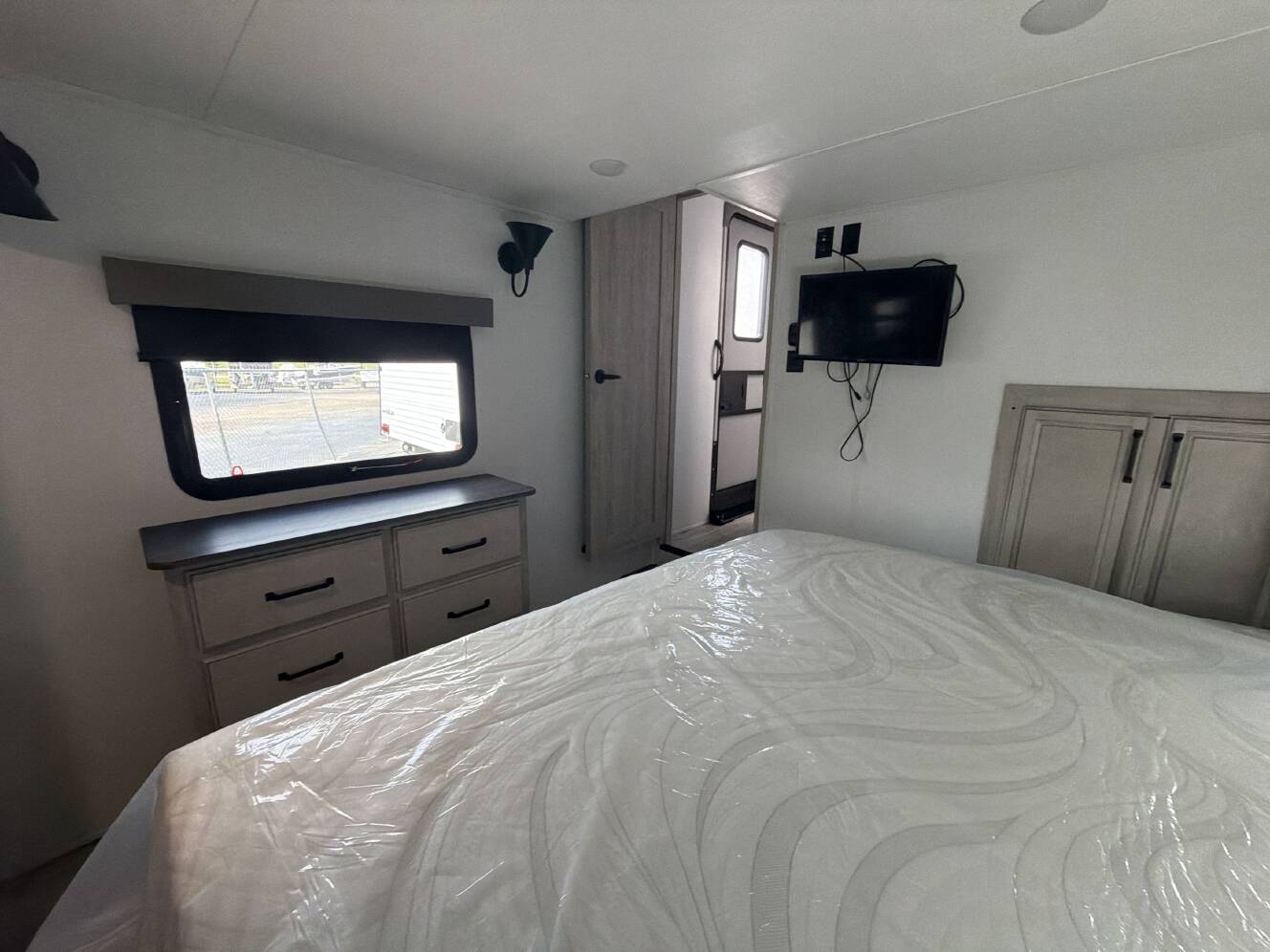 A photo of this 2024 Keystone MONTANA HIGH COUNTRY 377FL