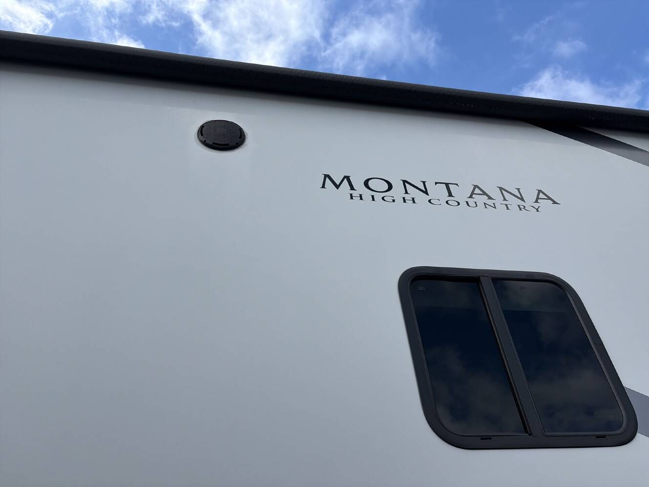A photo of this 2024 Keystone MONTANA HIGH COUNTRY 377FL