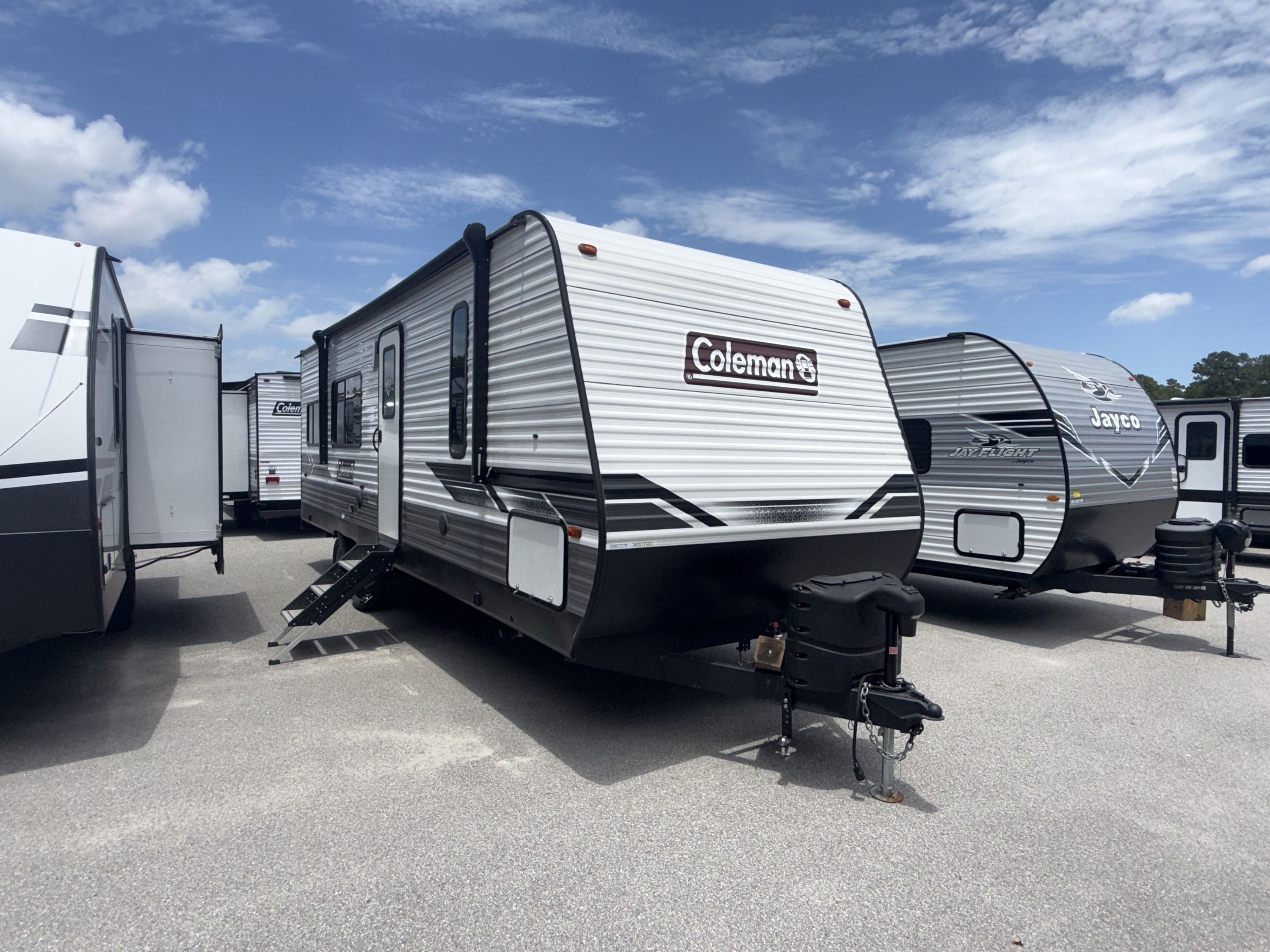 2023 Coleman COLEMAN LANTERN 251TQ Travel Trailer Toy Hauler RV
