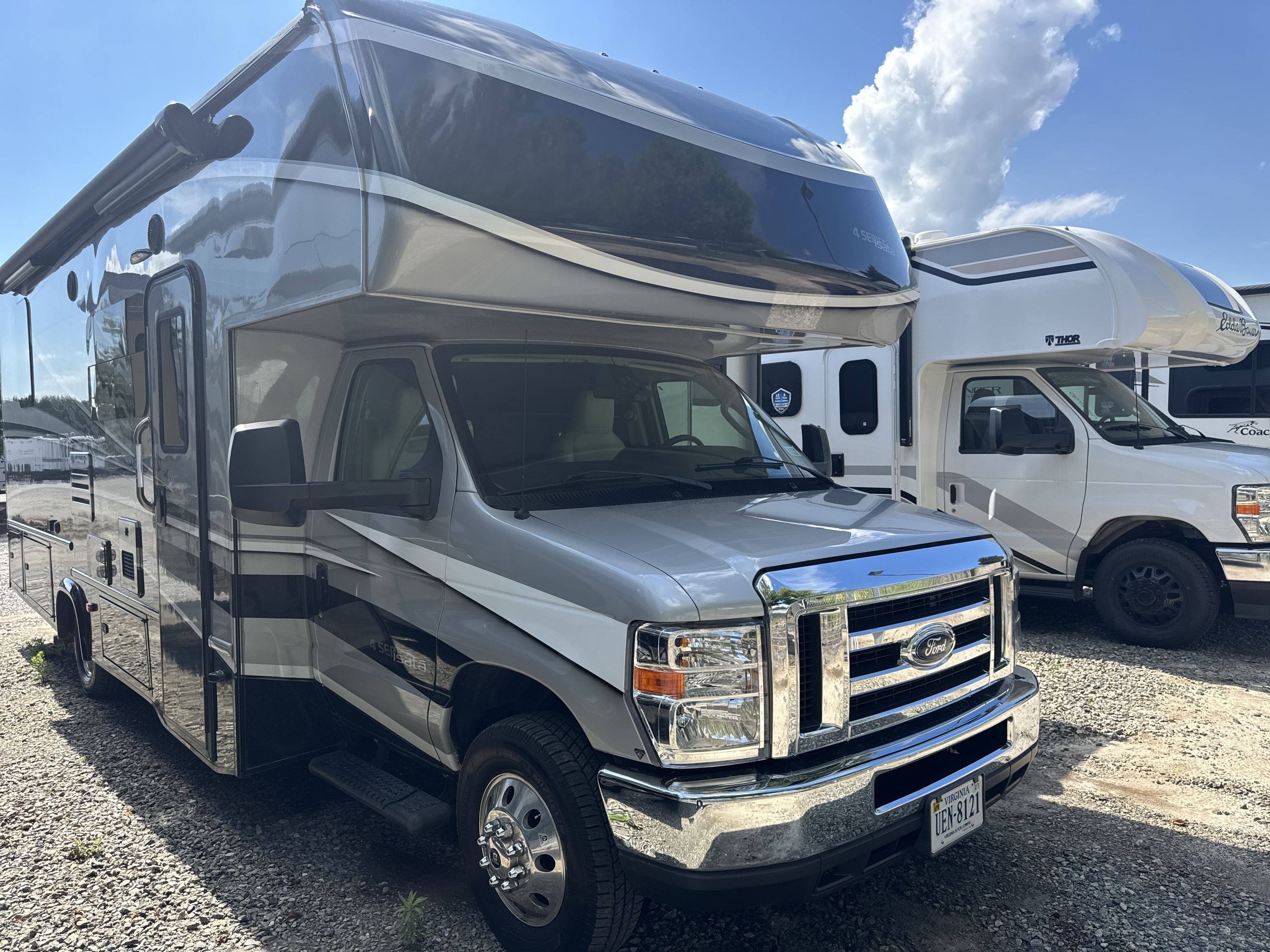2019 Dynamax ISATA 4 25FW RV