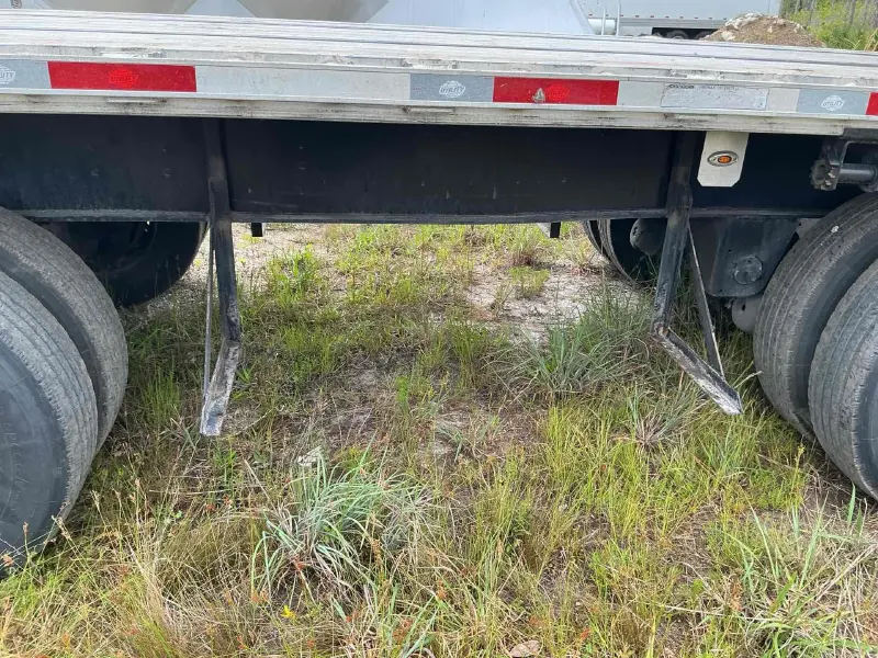 2024 Utility Flat bed