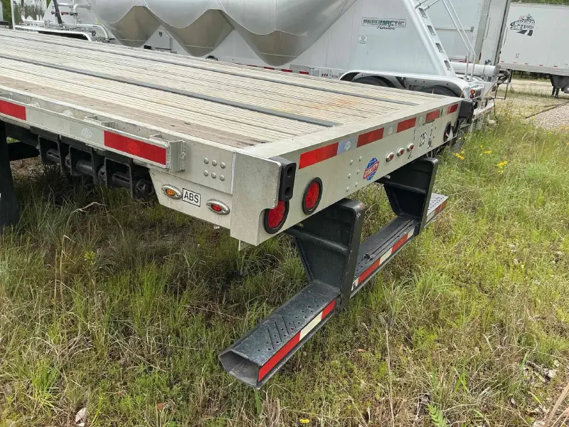 2024 Utility Flat bed