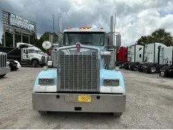 2021 KENWORTH W900