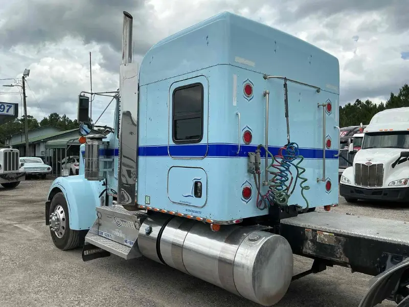 2021 KENWORTH W900