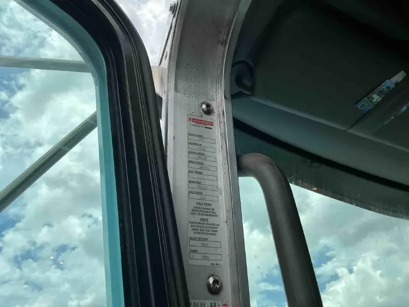 2021 KENWORTH W900