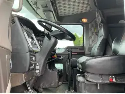 2021 KENWORTH W900