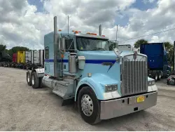 2021 KENWORTH W900