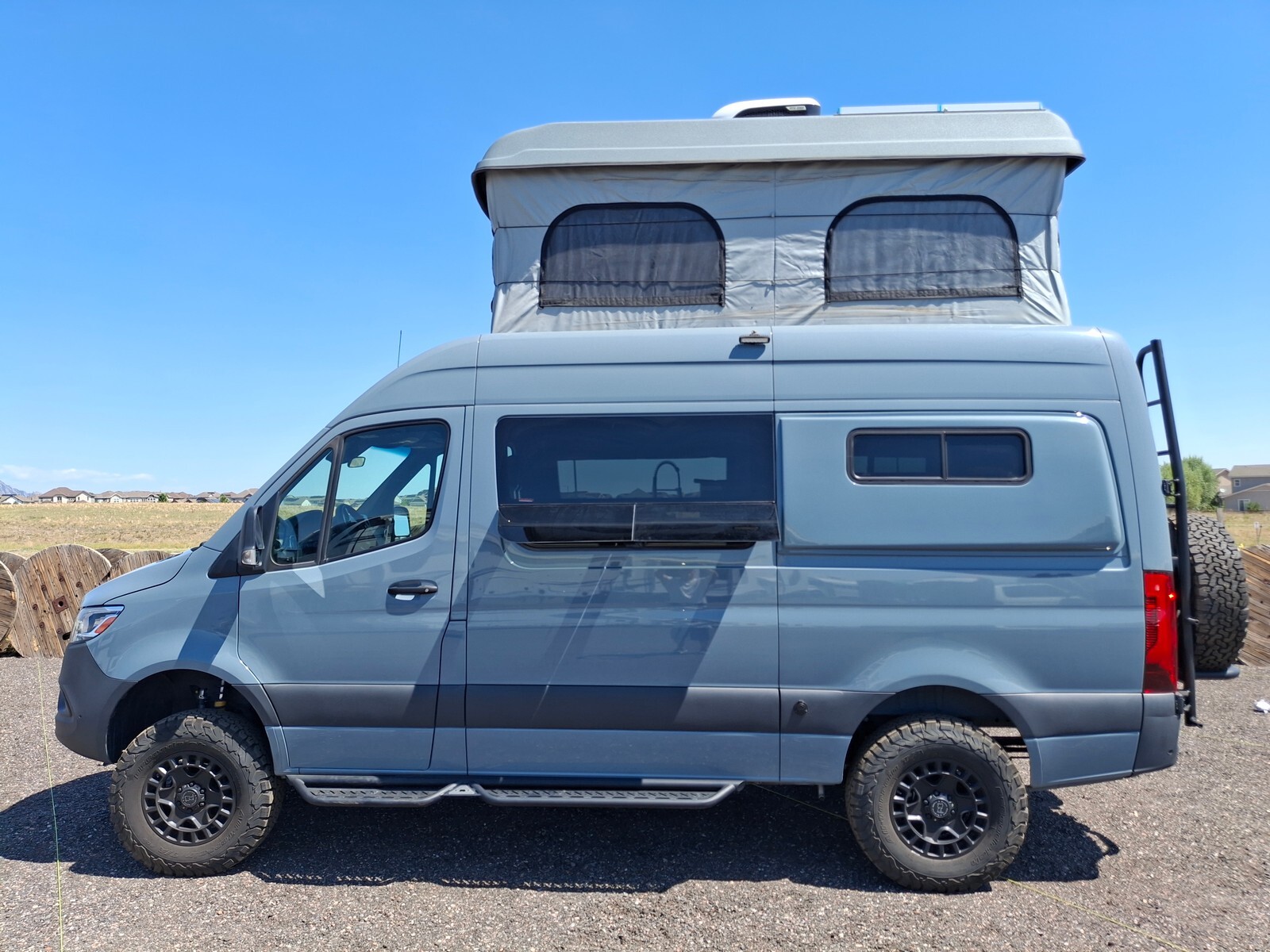 2023 Mercedes-Benz SPRINTER 144 AWD HIGH-ROOF in golden CO