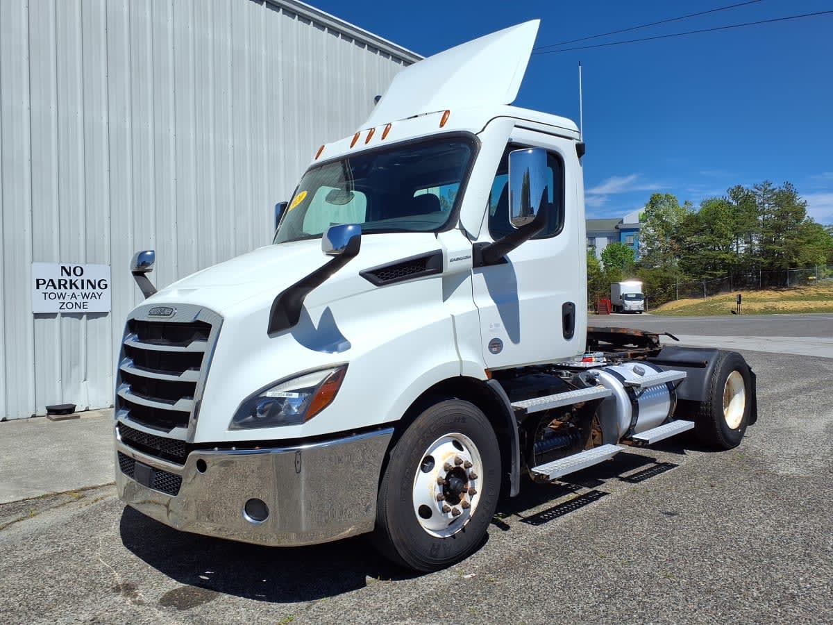 2020 FREIGHTLINER CASCADIA 116 in Knoxville, TN