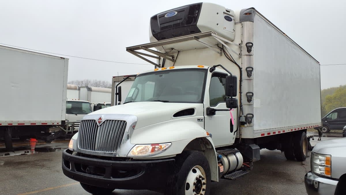 2020 INTERNATIONAL MV607 (4X2) in Salisbury, MA