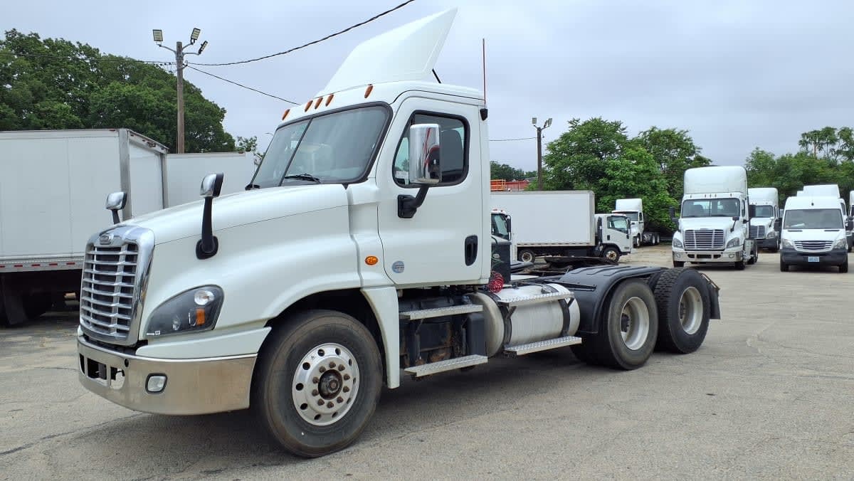 2020 FREIGHTLINER CASCADIA 125 in Warwick, RI