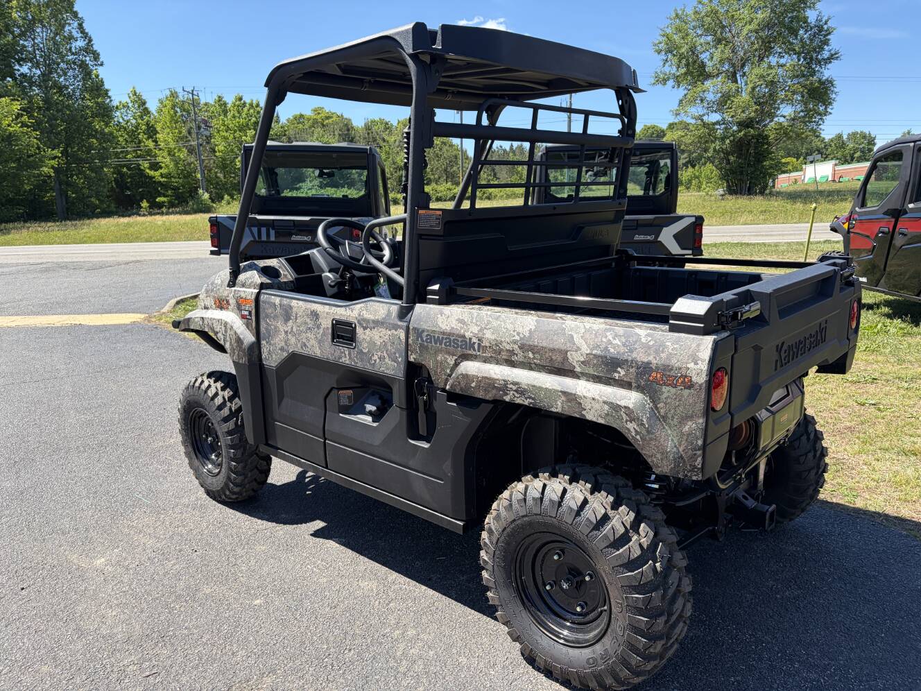 A photo of this 2026 Kawasaki Mule PRO-MX EPS