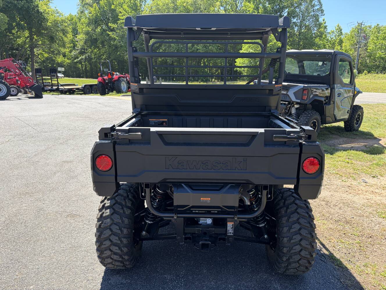 A photo of this 2026 Kawasaki Mule PRO-MX EPS