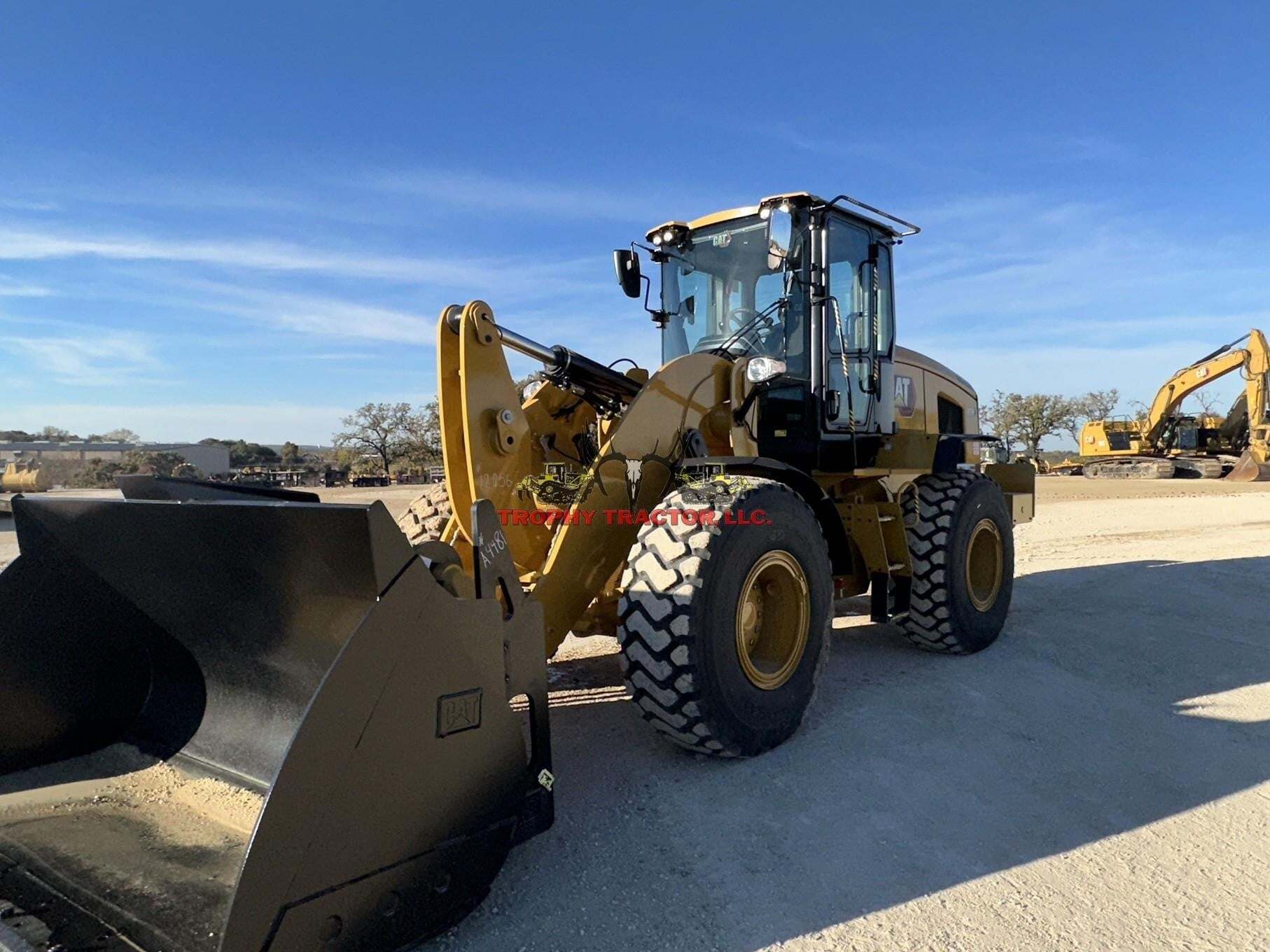 2025 CATERPILLAR 938 in Burleson, TX