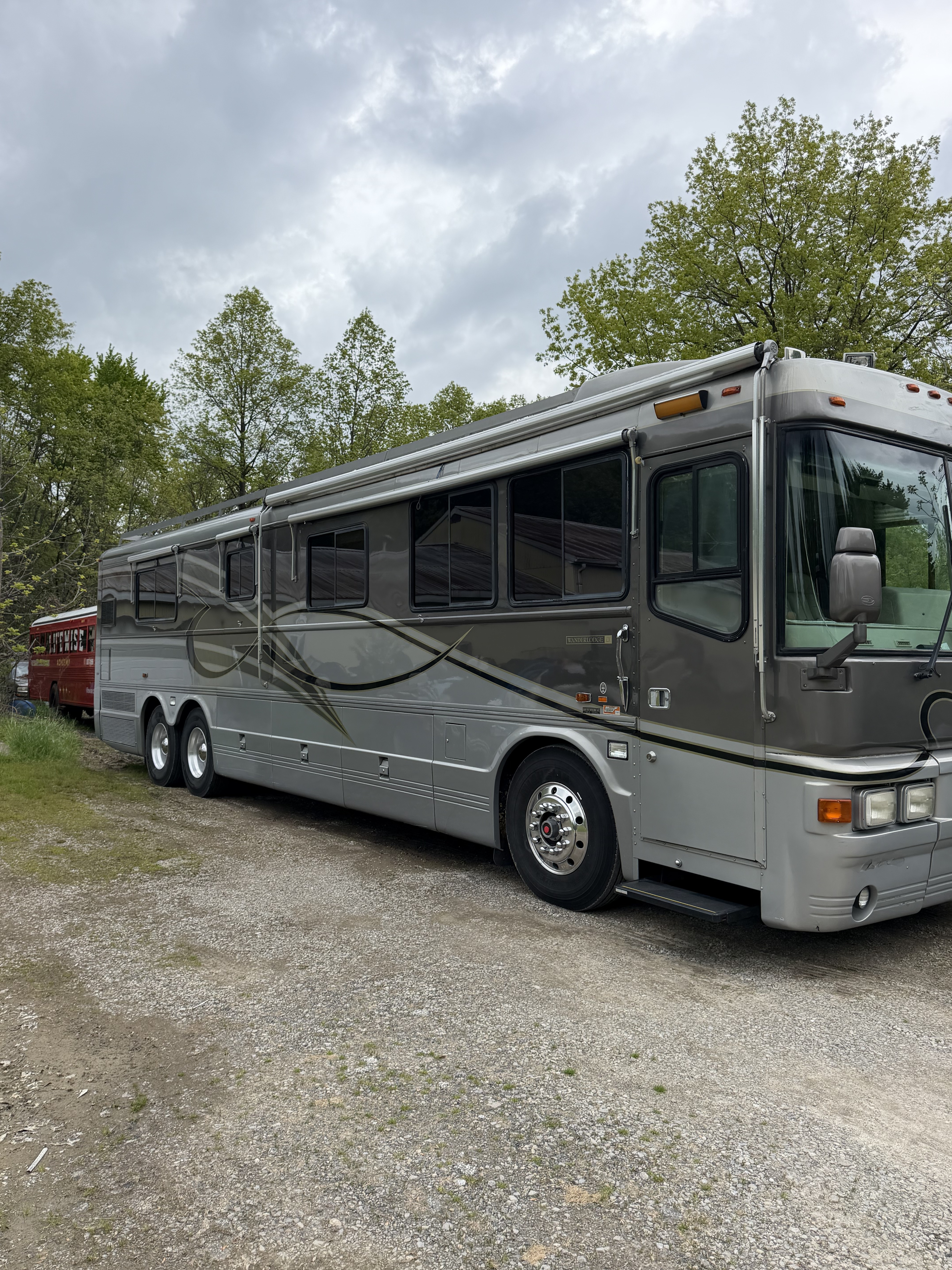 1999 Blue Bird LX40 RV