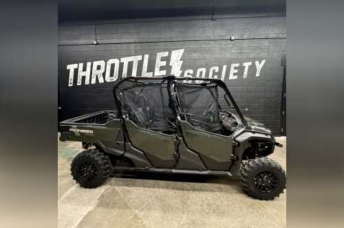 2025 Honda Pioneer 1000-6 DLX Crew BASE in fremont OH