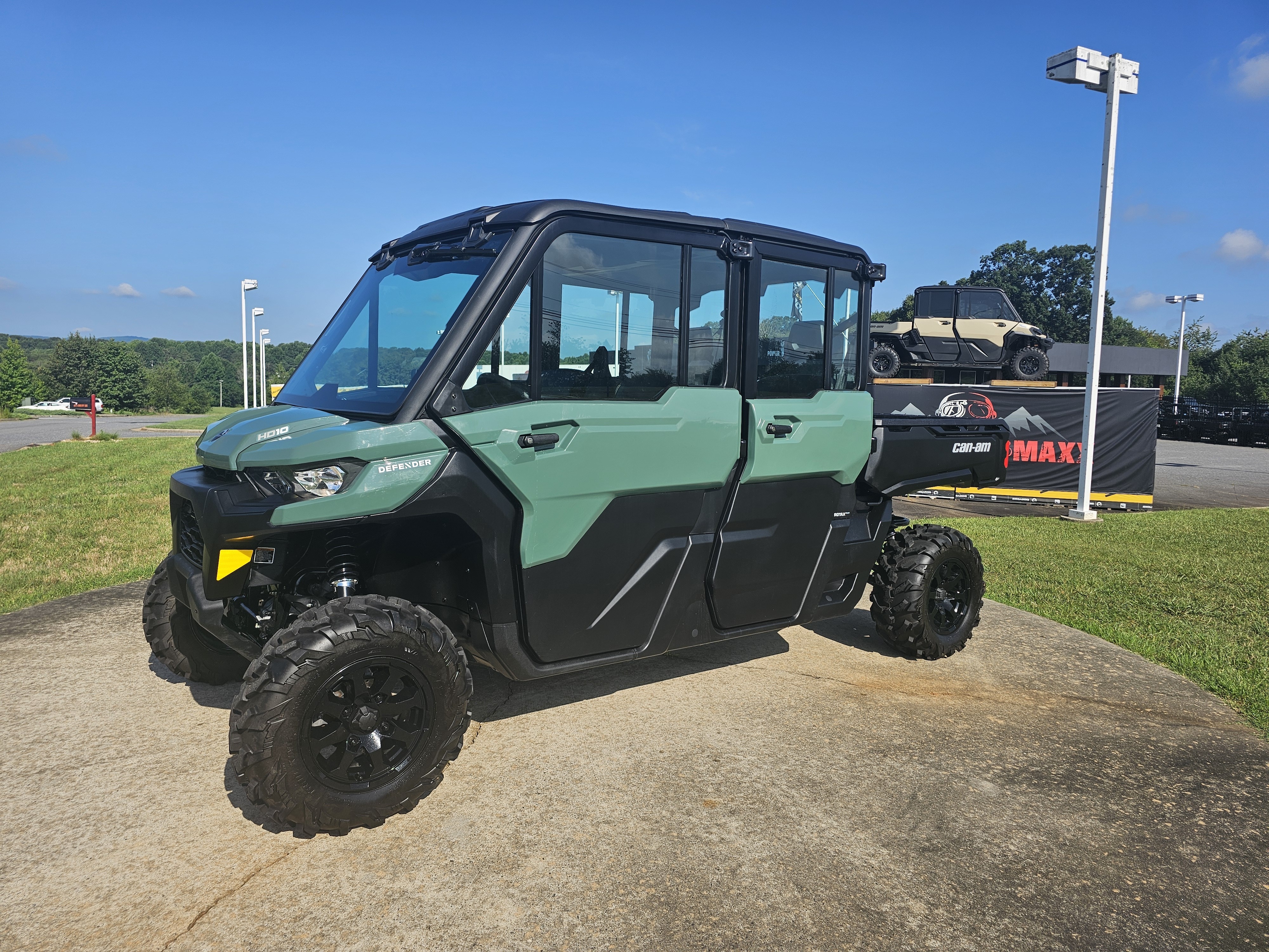 2026 Can-Am Defender MAX DPS CAB HD10 DPS HD10 in taylorsville NC
