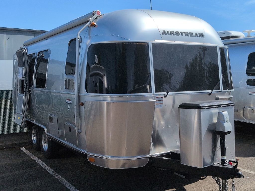 2018 Airstream International Serenity 23FB in clackamas OR