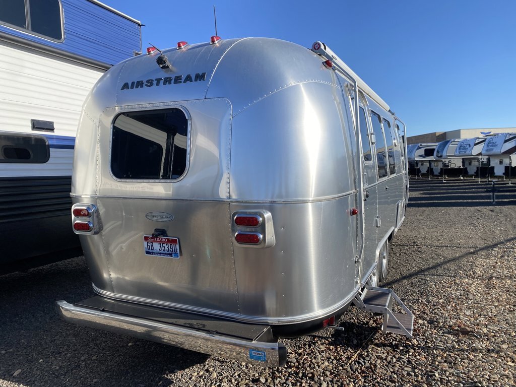 2019 Airstream FLYING CLOUD 23FB in island city OR