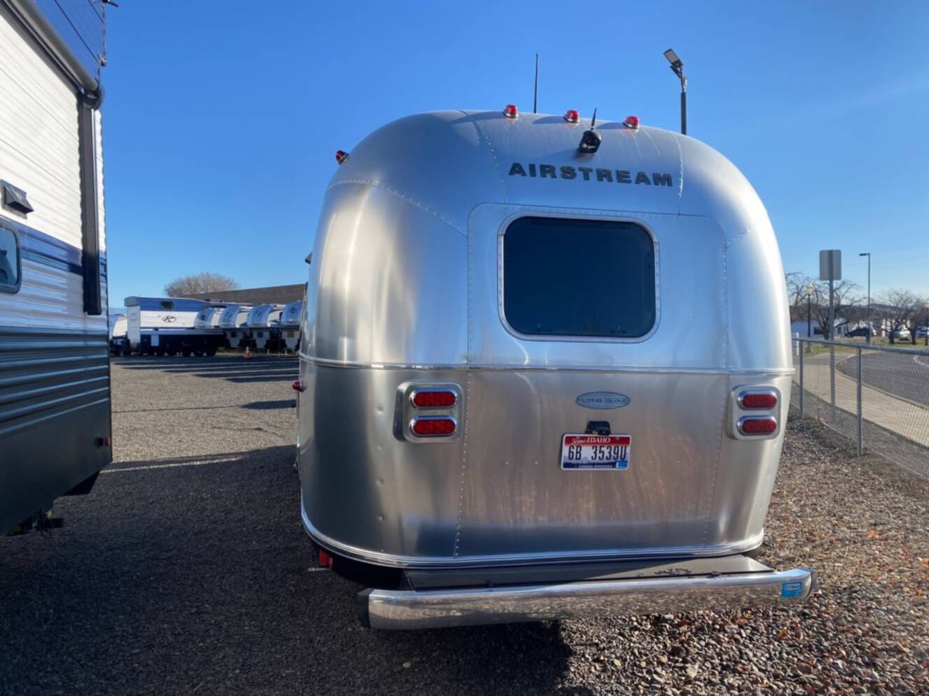 A photo of this 2019 Airstream FLYING CLOUD 23FB