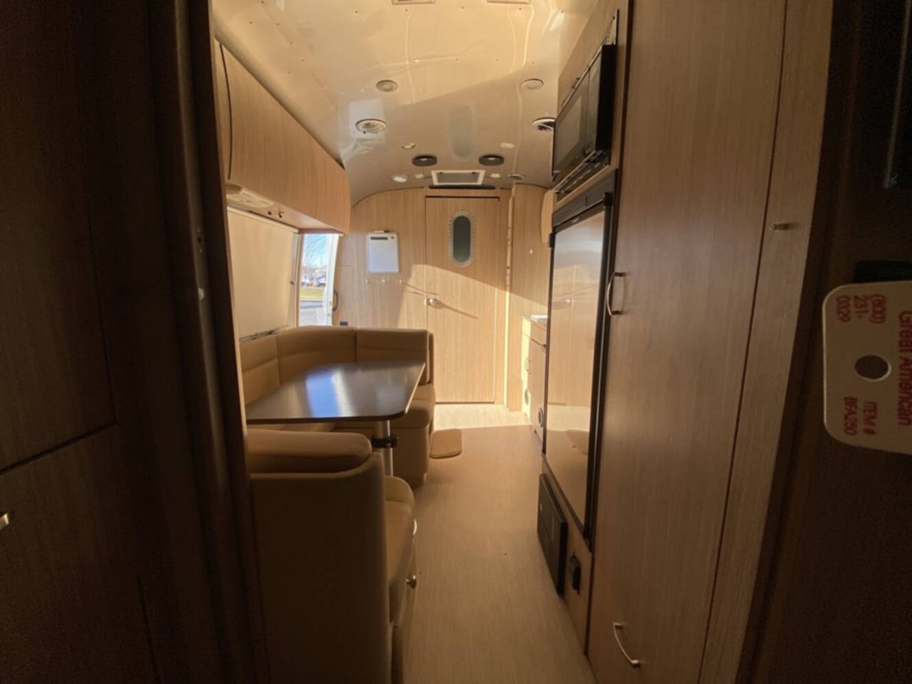 A photo of this 2019 Airstream FLYING CLOUD 23FB