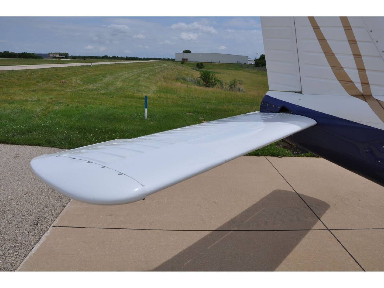A photo of this 1977 Piper LANCE