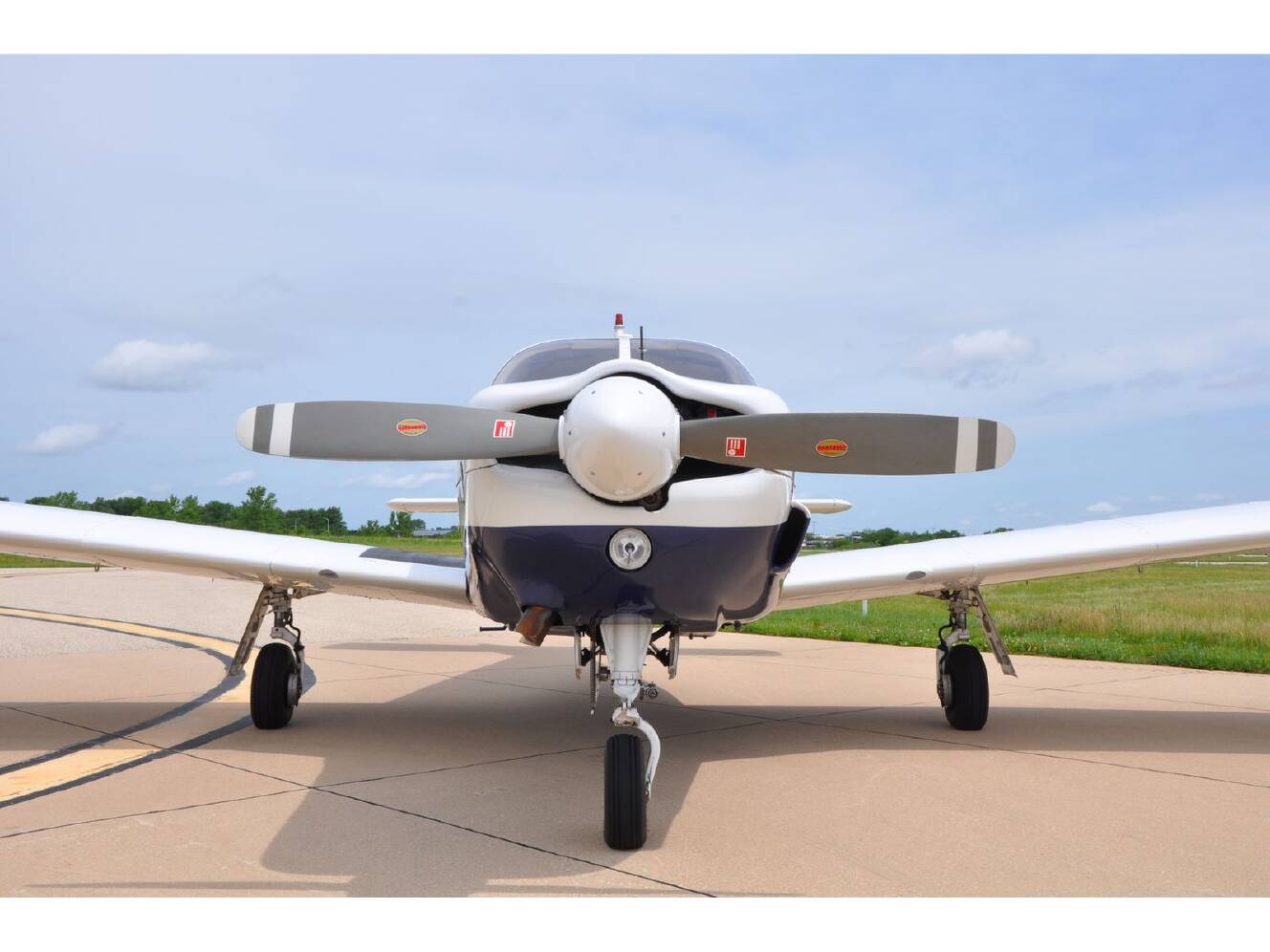 A photo of this 1977 Piper LANCE
