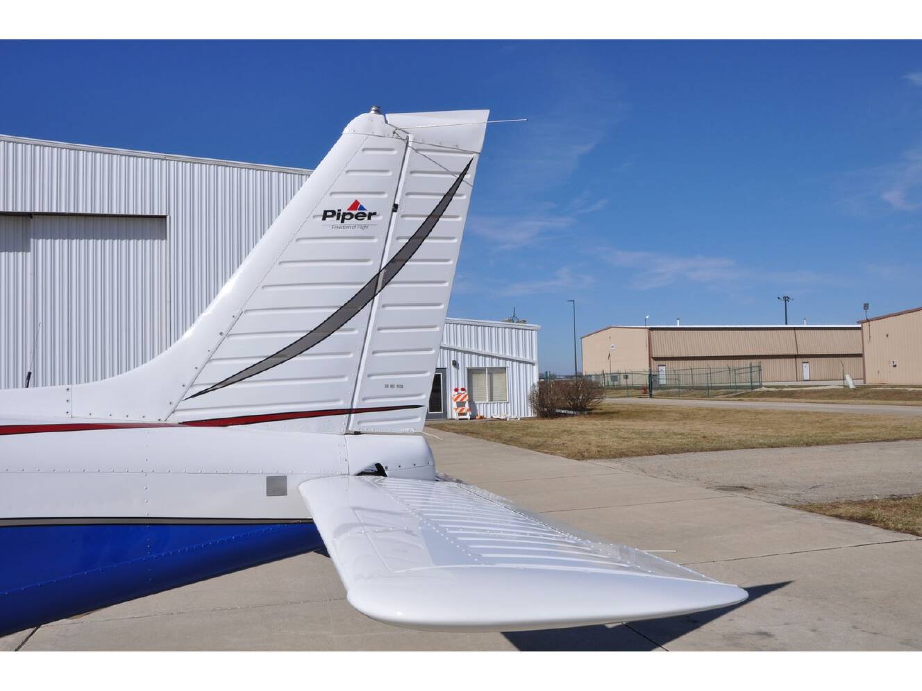 A photo of this 2001 Piper SARATOGA II HP