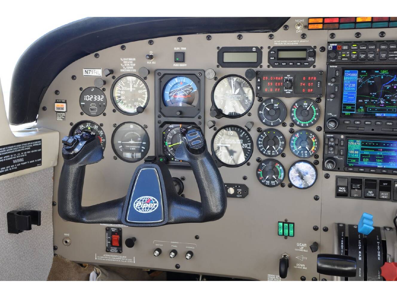 A photo of this 2001 Piper SARATOGA II HP