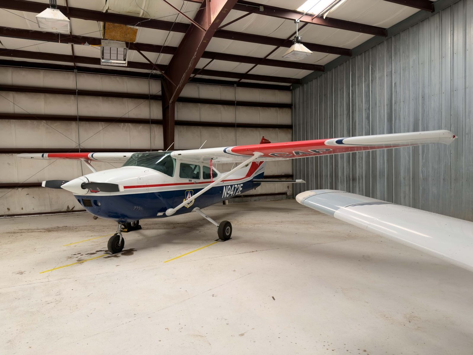 1984 Cessna 182R SKYLANE in waukesha WI