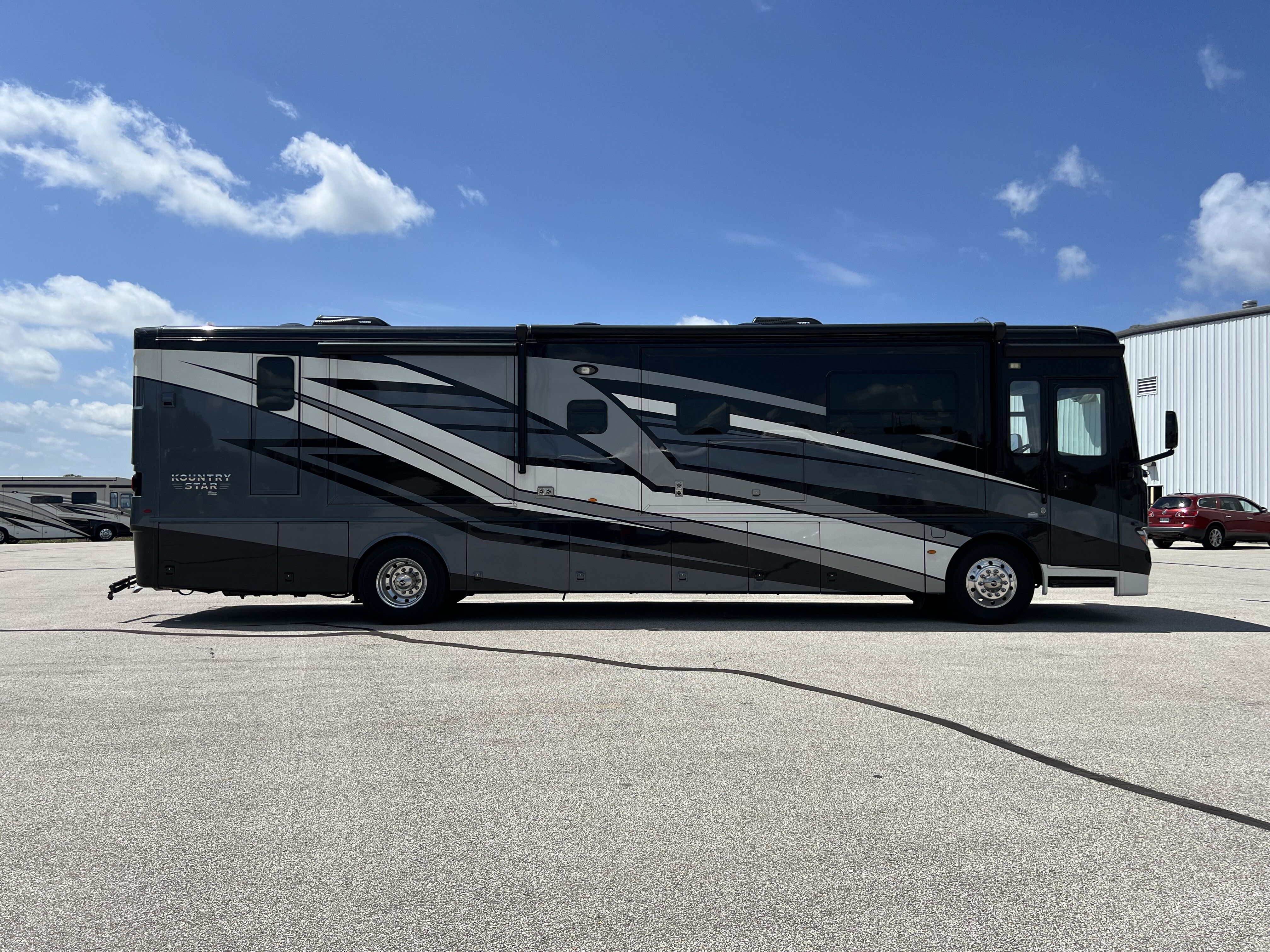 2024 Newmar Kountry Star 4037 Class A Diesel Motorhome - Diesel Pusher RV