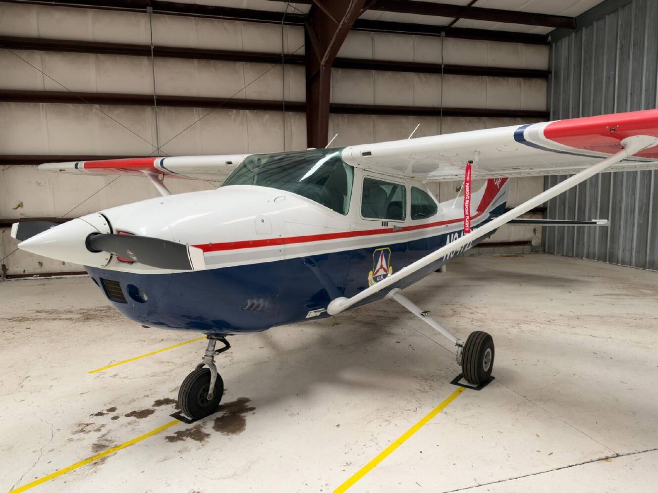 A photo of this 1984 Cessna 182R SKYLANE