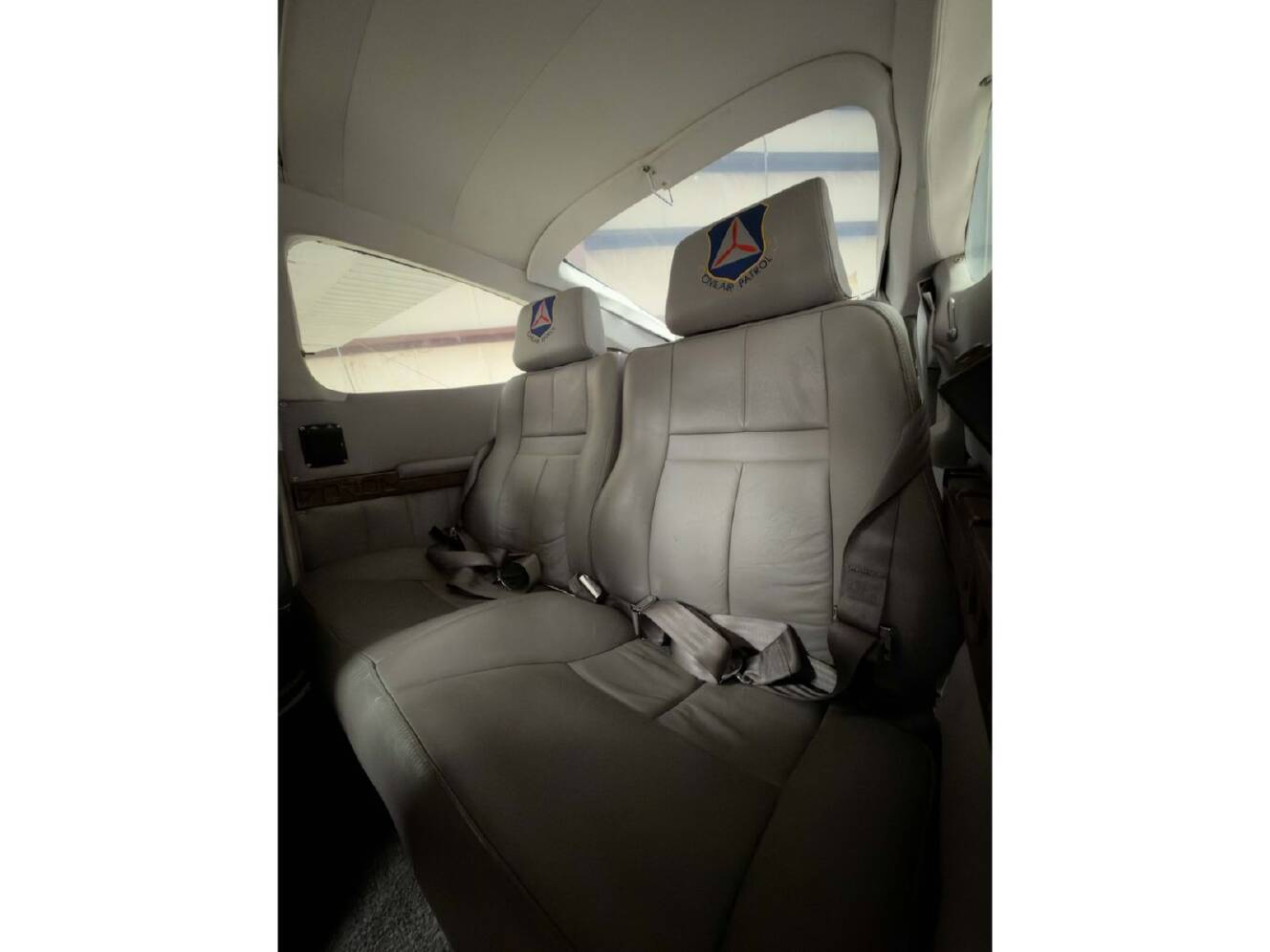 A photo of this 1984 Cessna 182R SKYLANE