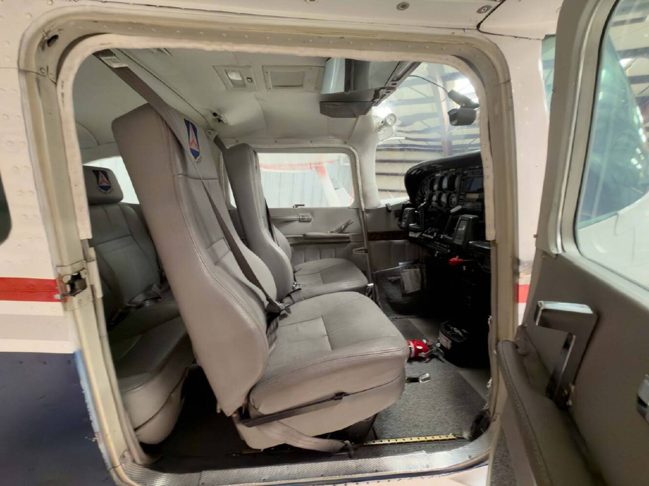 A photo of this 1984 Cessna 182R SKYLANE