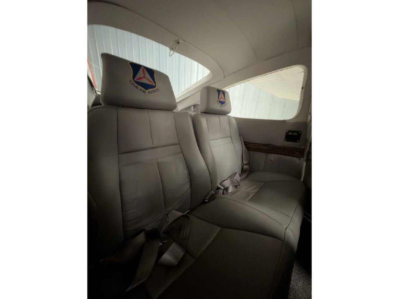 A photo of this 1984 Cessna 182R SKYLANE