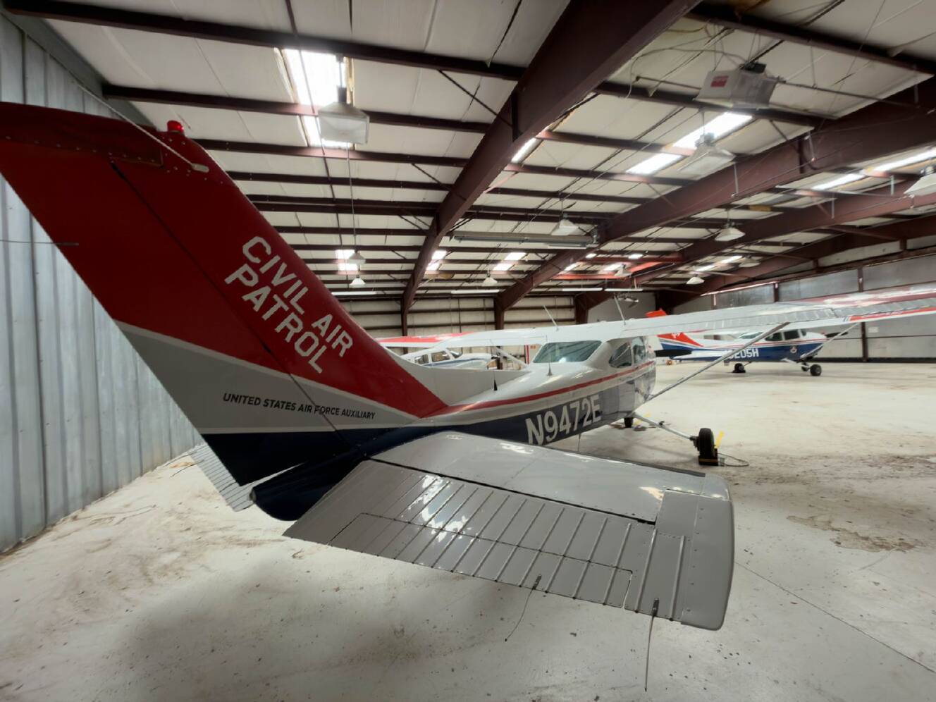 A photo of this 1984 Cessna 182R SKYLANE